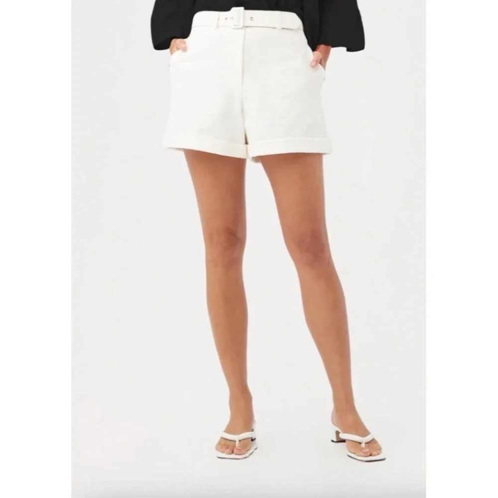 Trina Turk Eisley White Cuffed Shorts with Belt Sz 0 - Picture 1 of 8